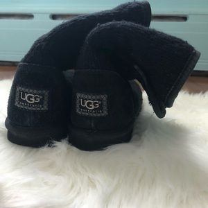 Black quilted UGGs